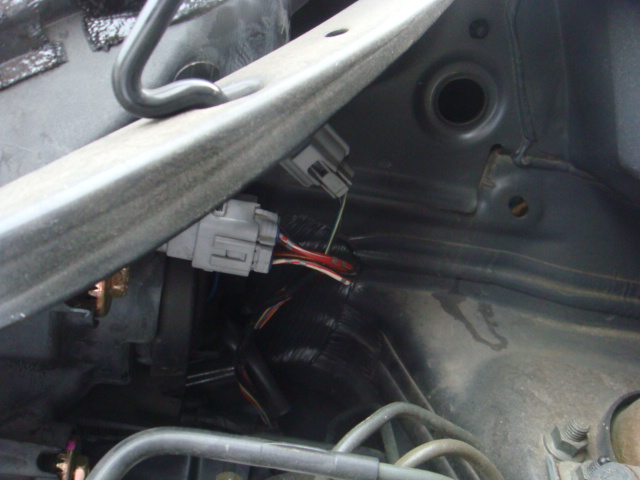 みんカラより トヨタ ノア ｎｏａｈ 日産 モコ ｍｏｃｏ デイズルークス 日記 ｄｉｙ モコ ｍｒワゴン のヘッドライト交換方法